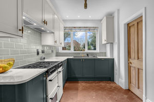 Photo 19- click for photo gallery